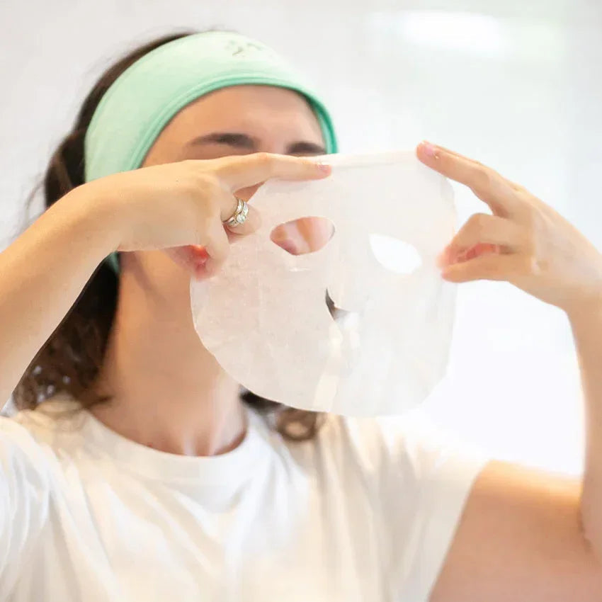 Illuminating and Moisturising Face Mask-1